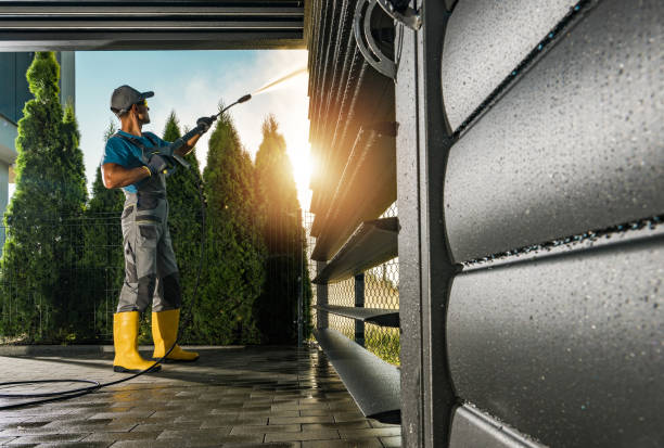 Fence Pressure Washing in Labarque Creek, MO