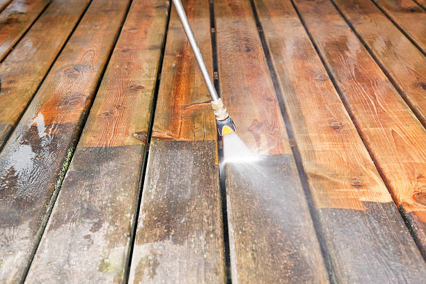 Best Deck Cleaning Services  in Labarque Creek, MO